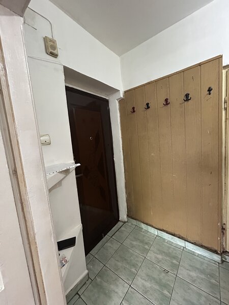 Berceni, Metalurgiei, metrou Dimitrie Leonida